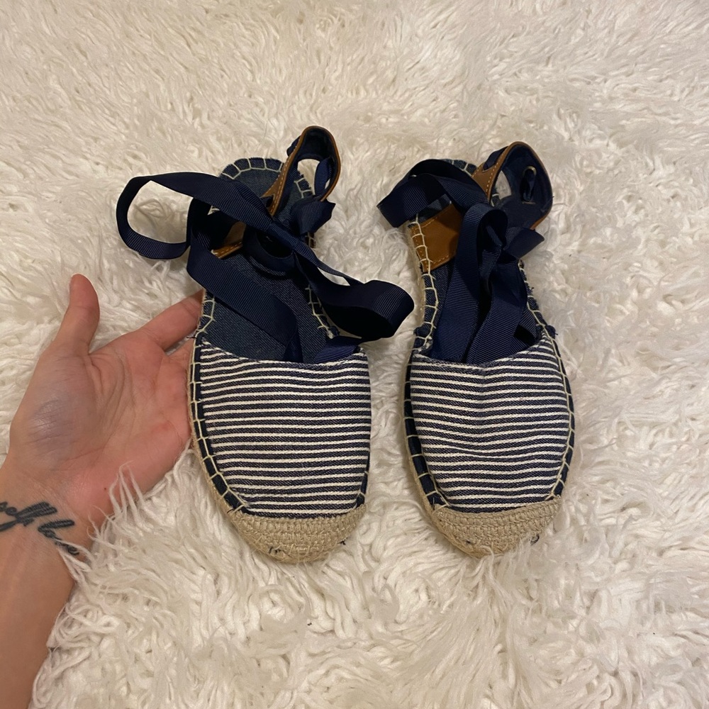 Espadrille sandals